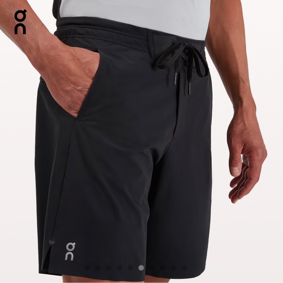 On Running Shorts On Cloud Mens Running Shorts Sz Small Hybrid 3in